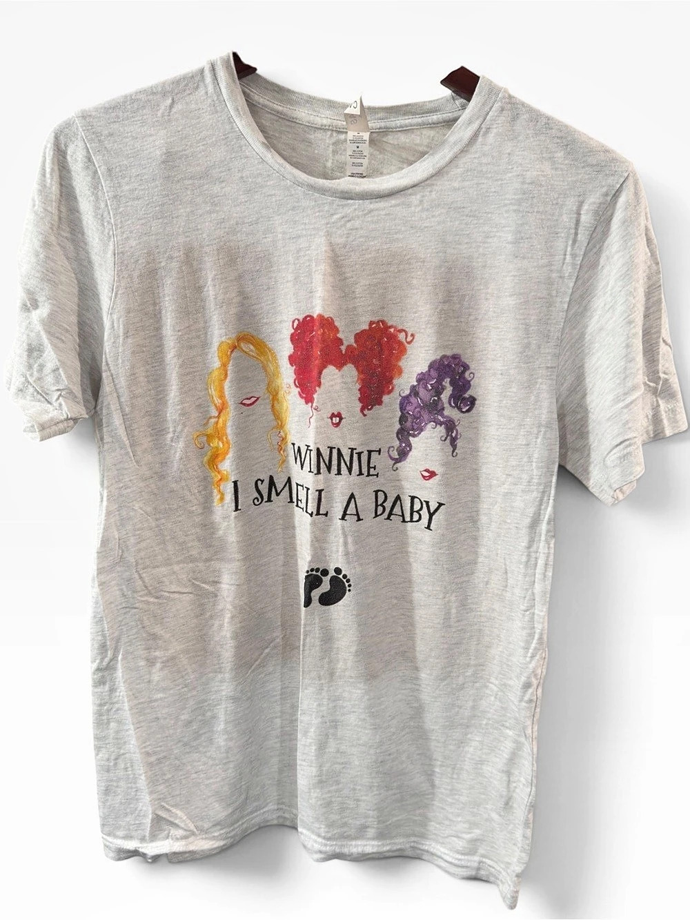 Hocus Pocus I smell a baby Halloween Pregnancy T-Shirt